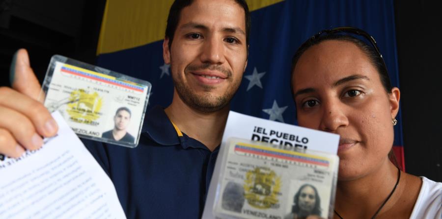 Los venezolanos en la isla se oponen a Maduro (horizontal-x3)