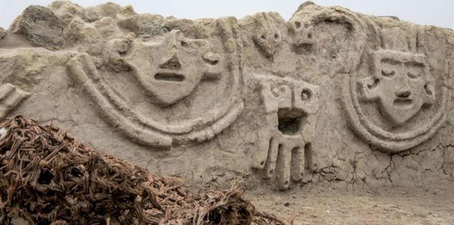 Descubren un muro de casi 4,000 años de la civilización Caral en Perú (horizontal-x3)