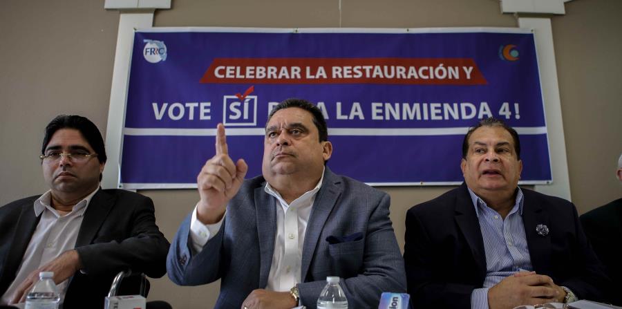 Ángel Marcial (centro) es el presidente de la Fraternidad de Concilios y Entidades Evangélicas. (Carla D. Martínez / Especial GFR Media) (horizontal-x3)
