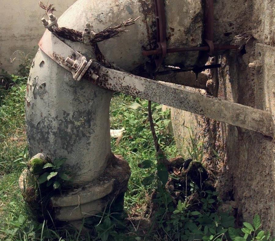 El agua está contaminada con compuestos orgánicos volátiles. (semisquare-x3)