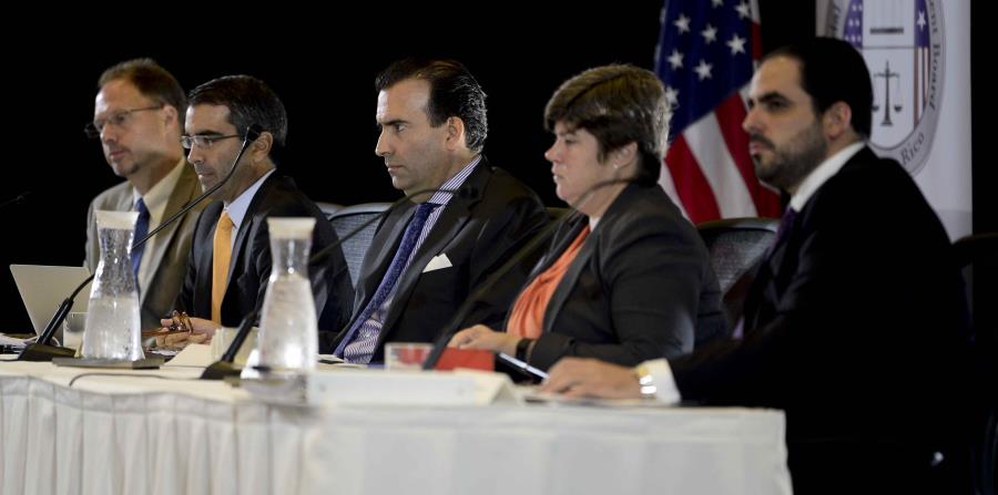 Miembros de la Junta de Supervisión Fiscal en agosto de 2017. (GFR Media) (horizontal-x3)