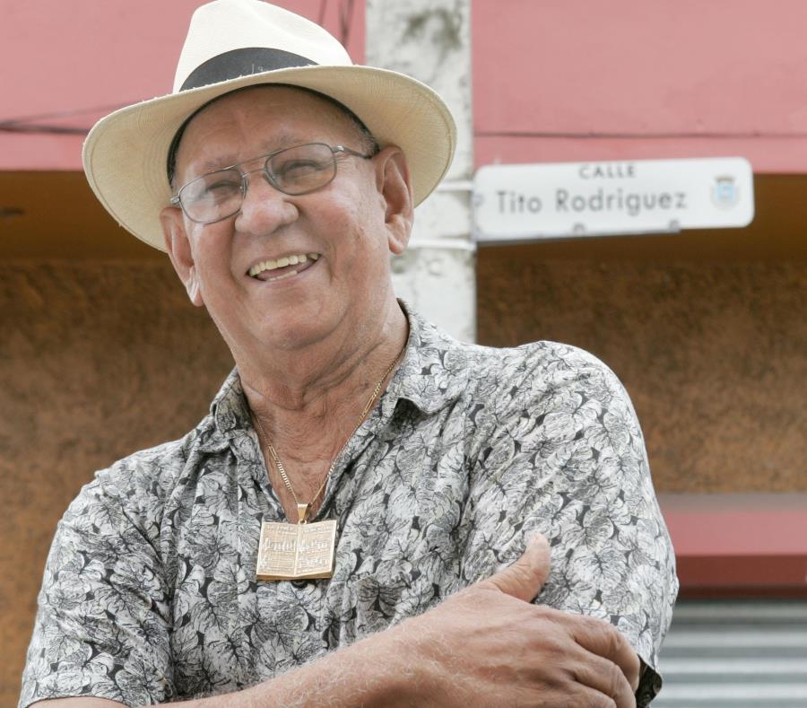 Él bolero “La pared”, la bomba “Si Dios fuera negro” y la salsa “Hojas blancas” son ejemplo del amplio dominio musical y lírico del compositor santurcino por adopción y quien falleciera en el estado de Florida. (GFR Media) (semisquare-x3)