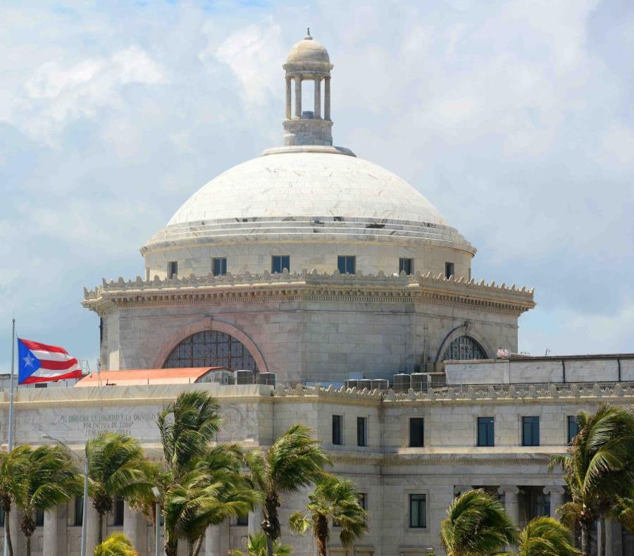 El Capitolio de Puerto Rico. (semisquare-x3)