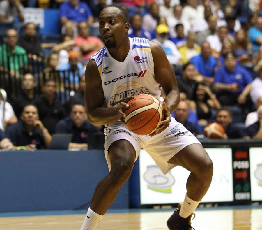 El nuevo importado de los Vaqueros, Rodney Green, logró 15 puntos en el triunfo de los Vaqueros ante Quebradillas. (david.villafane@gfrmedia.com) (semisquare-x3)