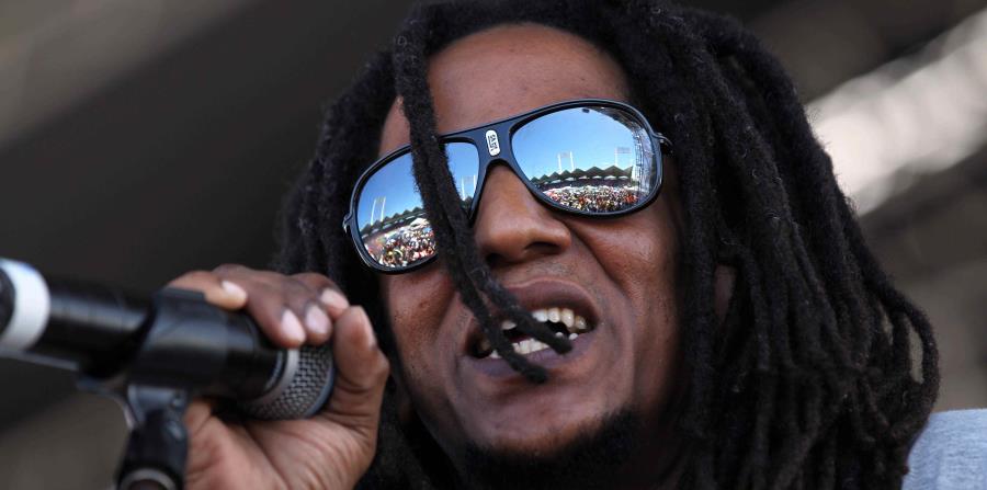 Tego Calderon (horizontal-x3)
