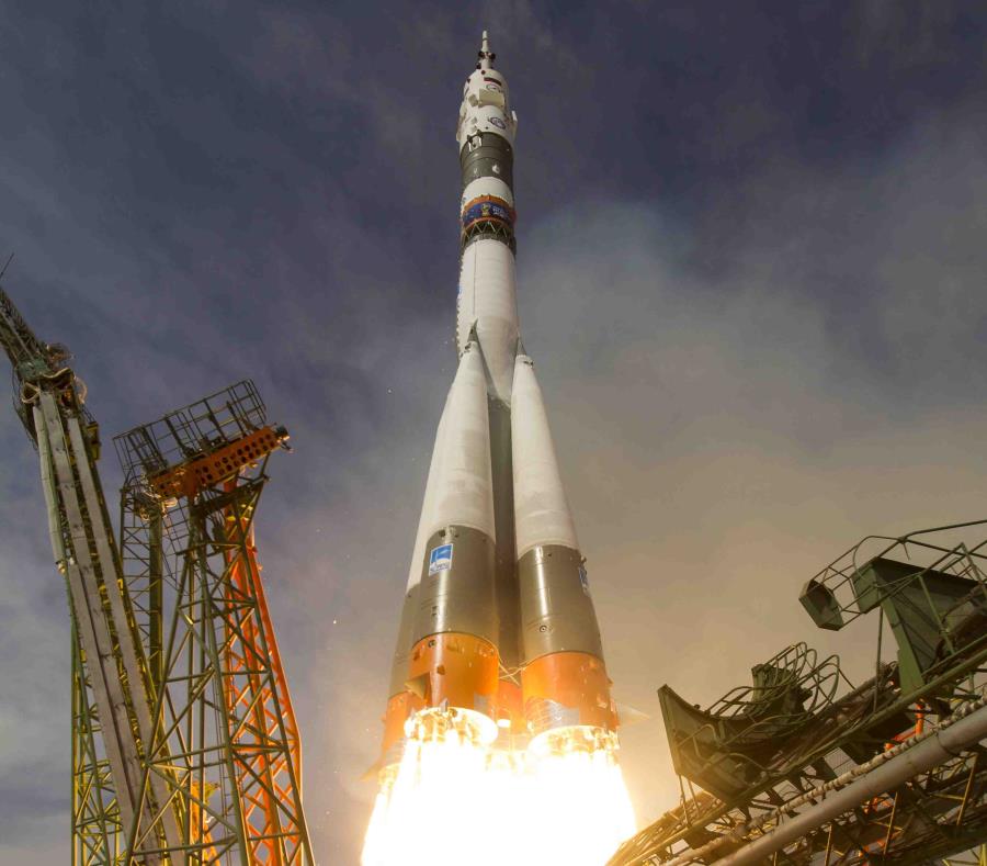 Momento en que la nava Soyuz fue lanzada al espacio. (AP) (semisquare-x3)
