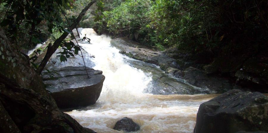 La cascada Las Paylas en Luquillo. (horizontal-x3)
