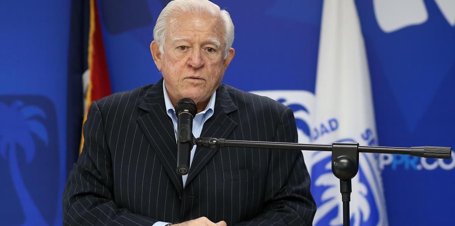 El exgobernador, Romero Barceló, habló hoy, miércoles, en la vista pública sobre el Código de Incentivos. (horizontal-x3)