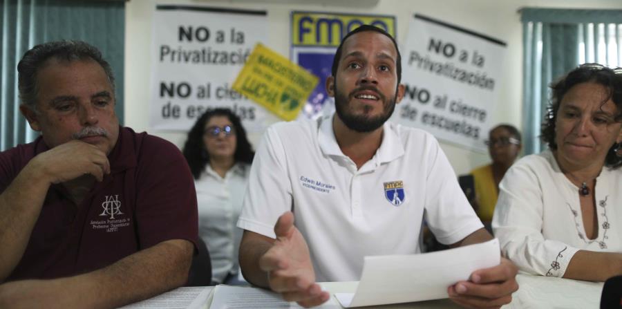 El vicepresidente de la Federación de Maestros, Edwin Morales, dijo que aún hay estudiantes que desconocen la escuela a dónde serán trasladados. (horizontal-x3)
