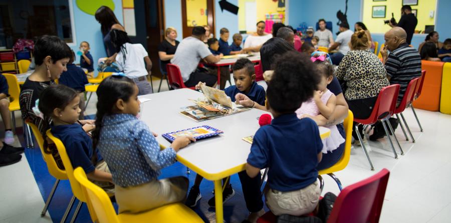 Integrar las familias de los estudiantes de la escuela charter es parte central de la misión del proyecto Vimenti. (horizontal-x3)