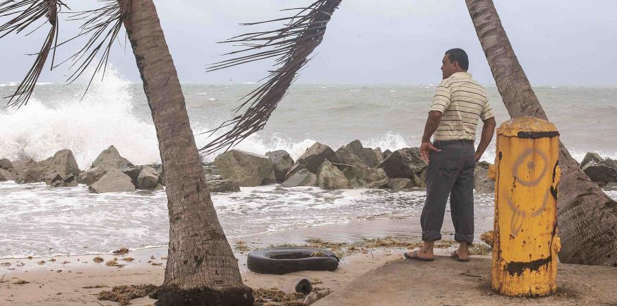 Este fin de semana se registrarán olas de hasta ocho pies. (GFR Media) (horizontal-x3)