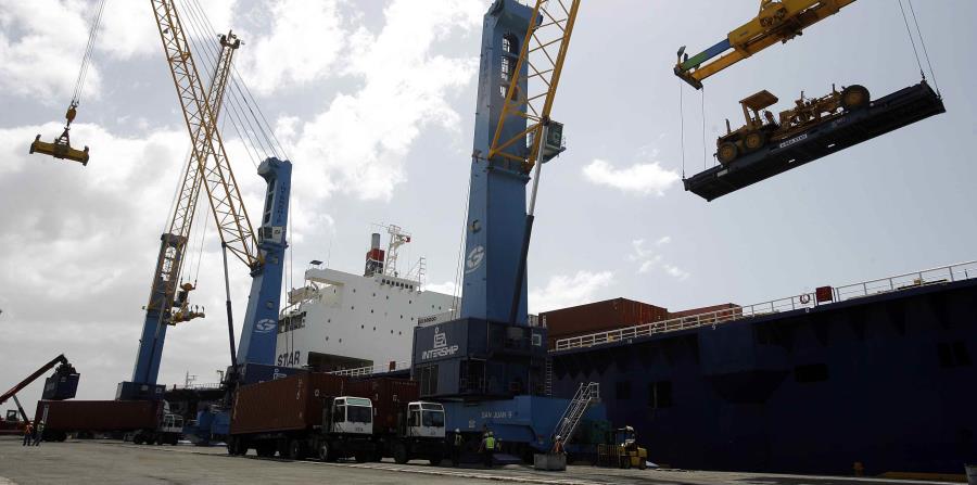 Los guardacostas pidieron la colaboración de los oficiales de los barcos y cargueros para reportar cualquier incidente o