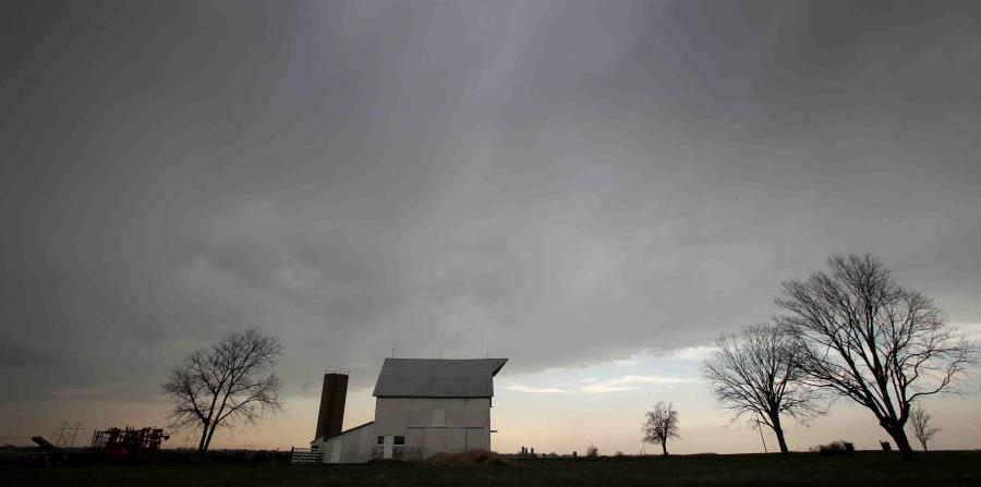 El cielo nublado sobre la ciudad de Baldwin, en Kansas (horizontal-x3)