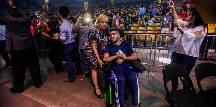 Prichard Colón junto a su madre Nieves Colón en el CFE Arena en Orlando. (Especial GFR Media / Carla Martínez) (horizontal-x3)