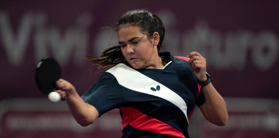 Adriana Díaz viene de perder en sencillos en la ronda de octavos de final en los Juegos Olímpicos de la Juventud en Buenos Aires. (Cortesía Copur) (horizontal-x3)