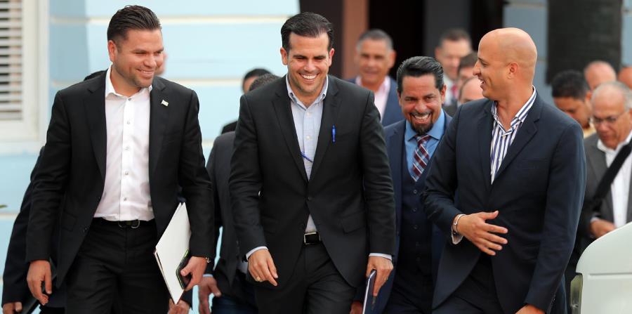 La división entre los alcaldes del PNP comenzó el jueves, luego de una reunión entre ejecutivos municipales y el gobernador. (horizontal-x3)