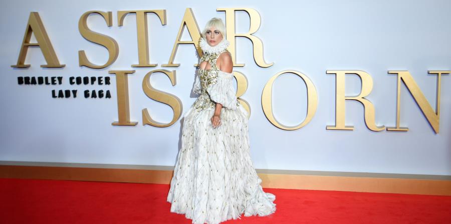 Lady Gaga llega a la premier de la película