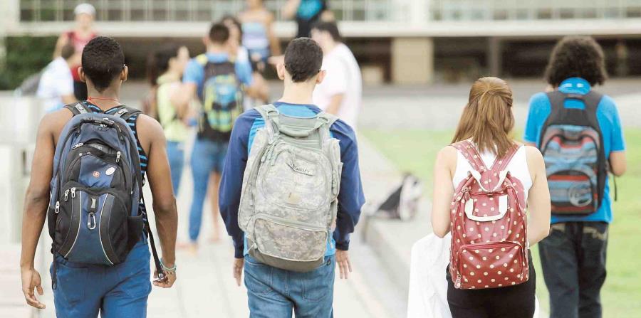 #En Acción 2018 es un programa de verano para jóvenes comprometidos con el desarrollo y empoderamiento de diferentes comunidades de Puerto Rico (horizontal-x3)