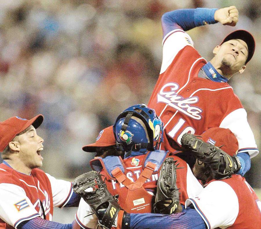Cuba participó en la primera edición del Clásico Mundial de Béisbol en el 2006. (AP) (semisquare-x3)