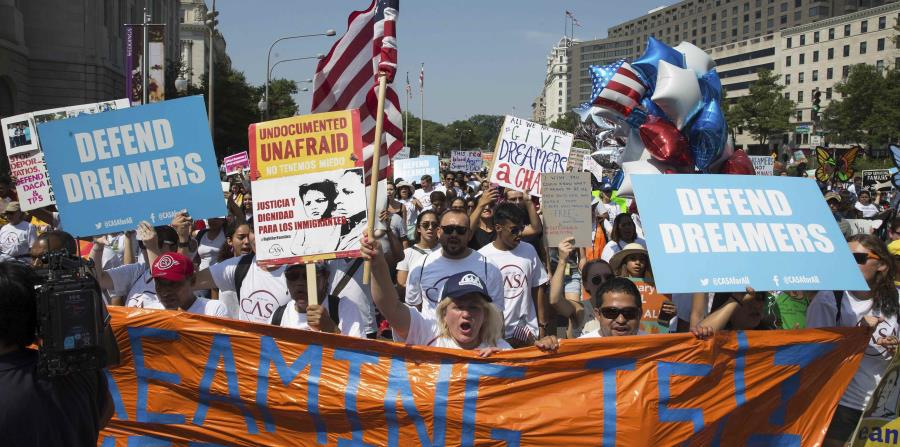 Los demócratas señalaron que habían alcanzado un acuerdo para restaurar el programa implantado por el expresidente Barack Obama a cambio de medidas de seguridad fronteriza adicionales para frenar la inmigración ilegal. (horizontal-x3)