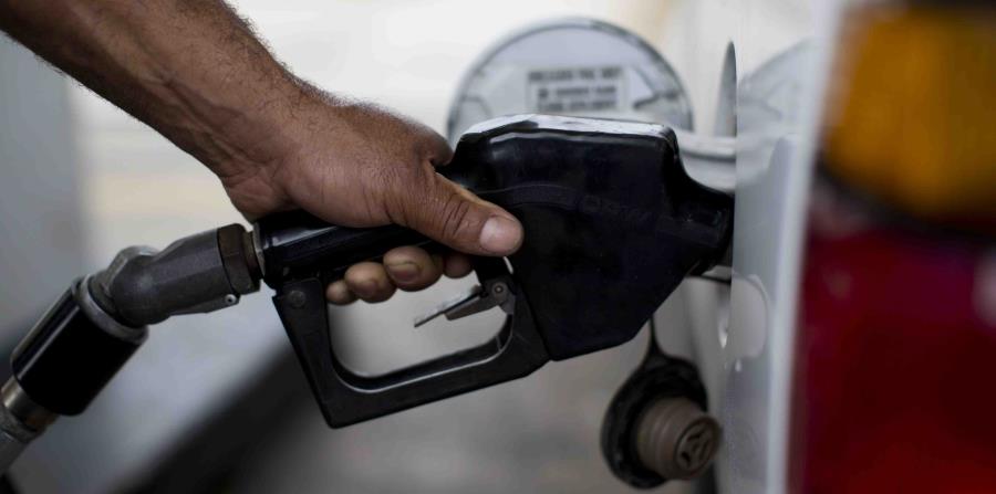 El aumento en el precio del barril de petróleo ha incidido en los incrementos del precio de la gasolina en la isla. (GFR Media) (horizontal-x3)