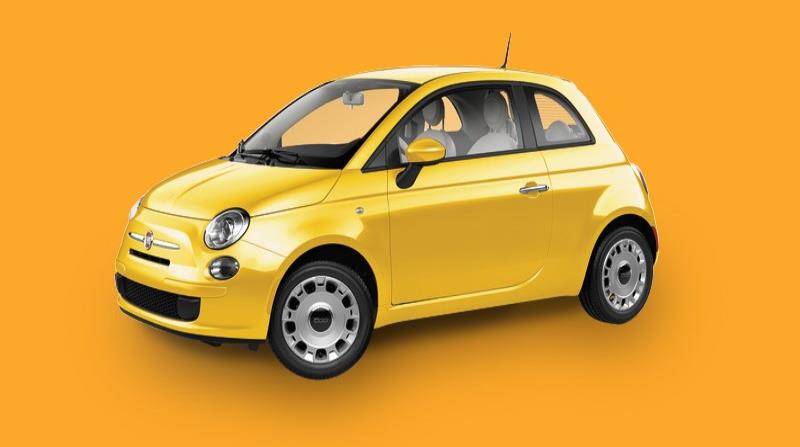 En los Fiat 500 Pop y Lounge, el motor Turbo MultiAir de 1.4 litros, turbocharged, con intercooler doble y escape deportivo, rinde 135 caballos de fuerza y 150 libras pie de torque, una cifra de potencia 34 caballos más que en el modelo anterior. (horizontal-x3)