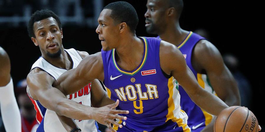 Rajon Rondo (con el balón) acumuló 8.2 asistencias por desafío durante la temporada regular con los Pelicans de Nueve Orleans. (AP / Paul Sancya) (horizontal-x3)