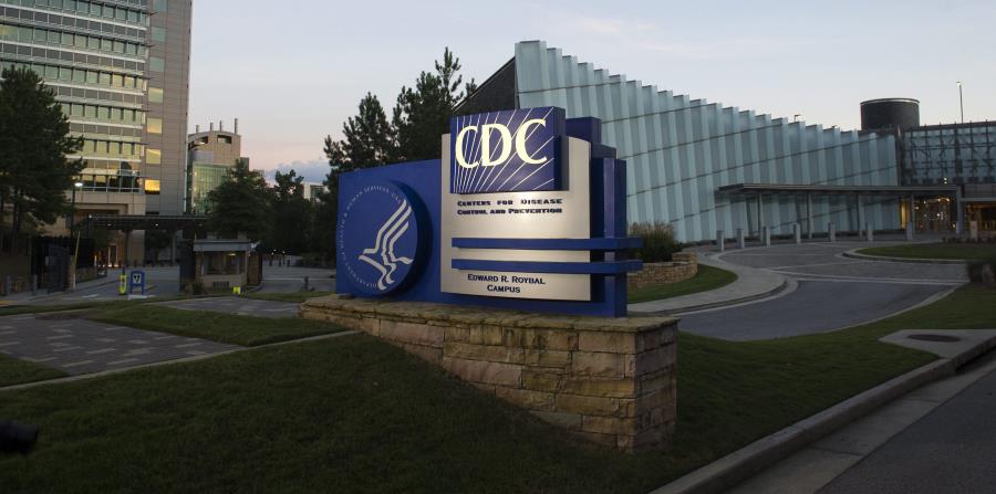 Imagen de archivo del 30 de septiembre de 2014 del aspecto de la entrada a los centros para el Control y Prevención de Enfermedades (CDC) en Atlanta, Georgia. (horizontal-x3)