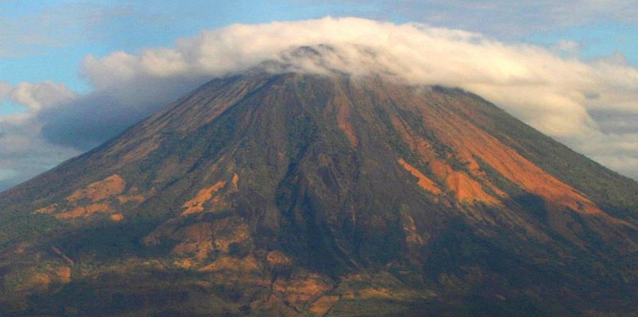 Cual Es El Volcan Más Grande Del Mundo