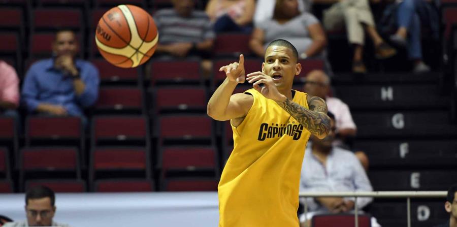 Dennis Clemente encabezó la ofensiva de los Capitanes con 25 puntos (horizontal-x3)