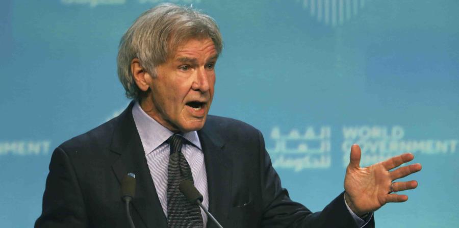 Harrison Ford hace un energético llamado para proteger los océanos