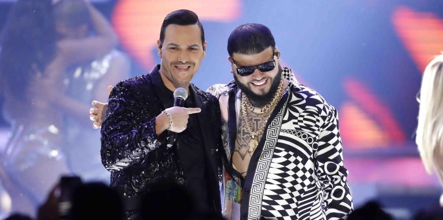Duras críticas contra la canción de Víctor Manuelle con Farruko (horizontal-x3)