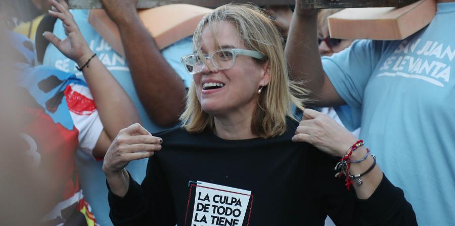 La alcaldesa Carmen Yulín Cruz durante las Fiestas de la Calle San Sebastián a mediados de enero. (horizontal-x3)