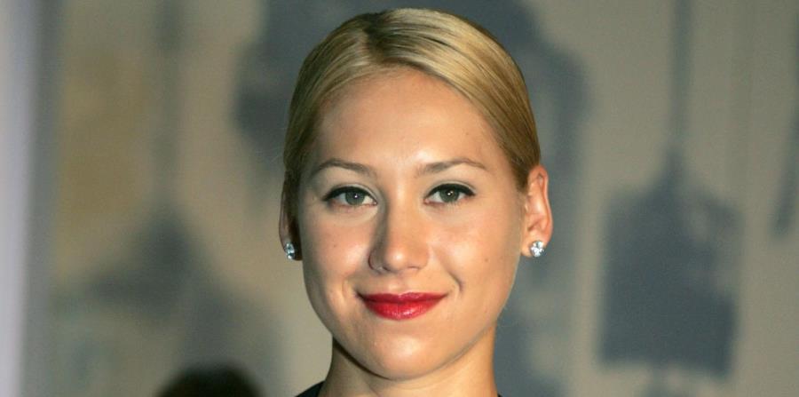Captan por primera vez en público a Anna Kournikova tras convertirse en mamá (horizontal-x3)