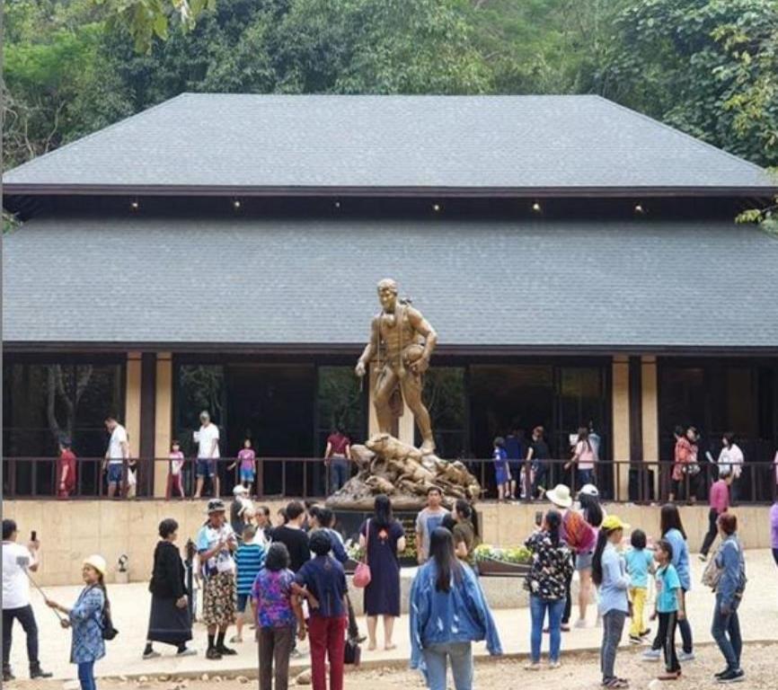 Así luce hoy la caverna de Tailandia en la que quedaron atrapados los 12 niños futbolistas (semisquare-x3)