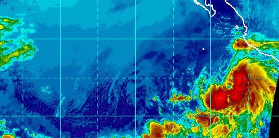 Imagen satelital de la tormenta Aletta, ubicada en el océano Pacífico. (Captura / NOAA) (horizontal-x3)