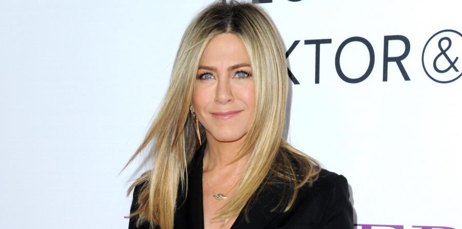 Jennifer Aniston sorprende a una enfermera que contrajo COVID-19