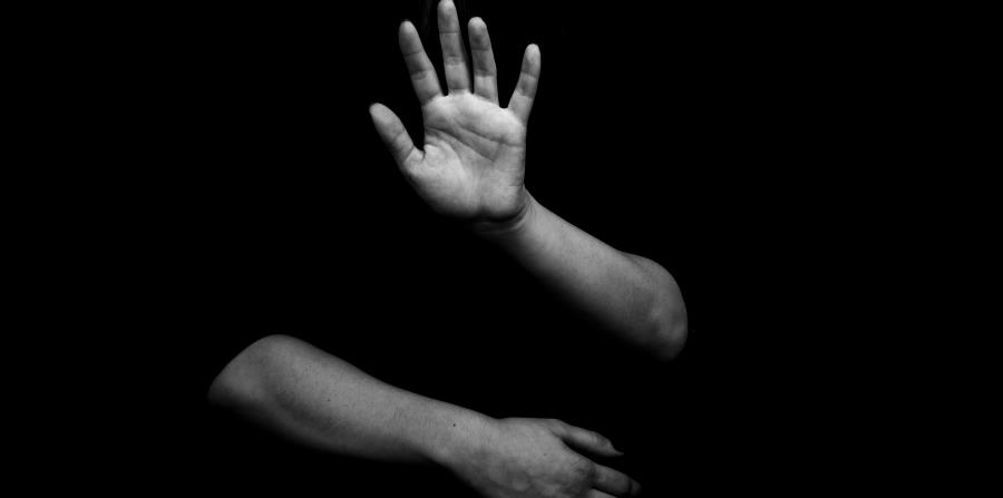 Más de 8,400 casos de violencia de género fueron reportados en la isla. (horizontal-x3)