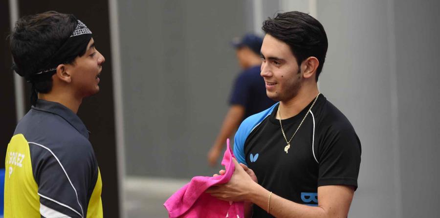 Puerto Rico defiende el oro en ambas ramas con el liderazgo de Adriana Díaz y Brian Afanador (derecha). (horizontal-x3)