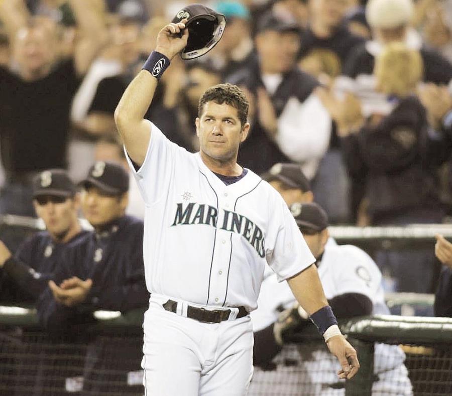 Edgar Martínez se retiró en el 2004 tras jugar por 18 temporadas con los Marineros de Seattle. (GFR Media) (semisquare-x3)