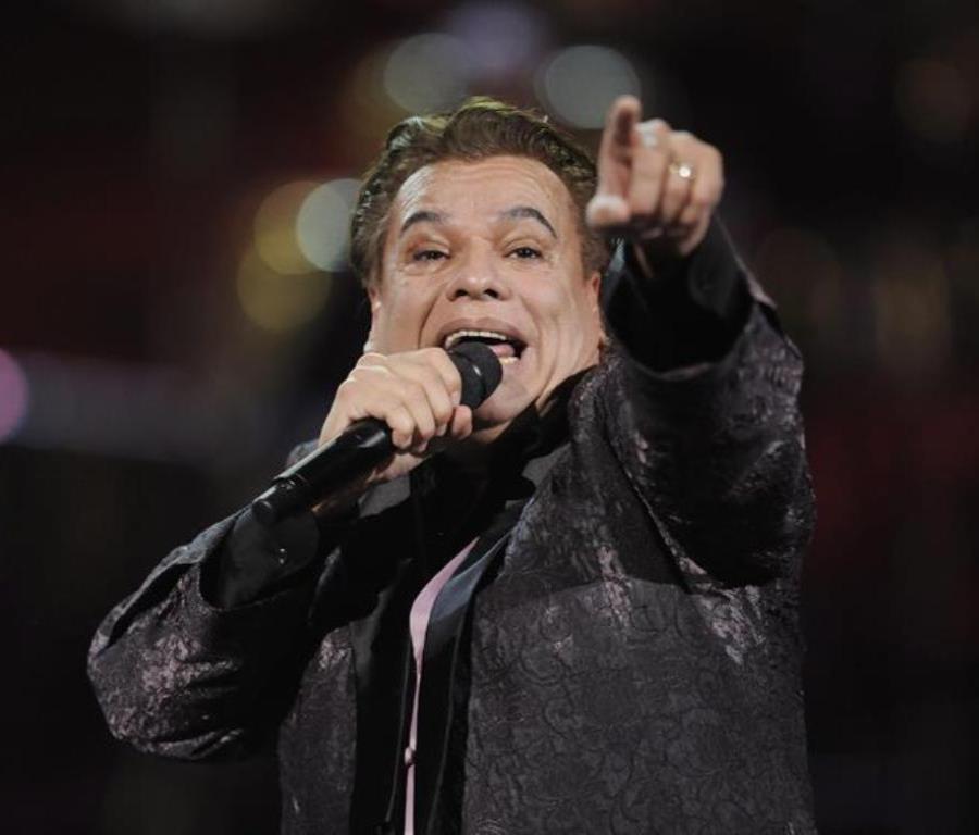 Dan a conocer fotos inéditas del cantante Juan Gabriel | El Nuevo Día