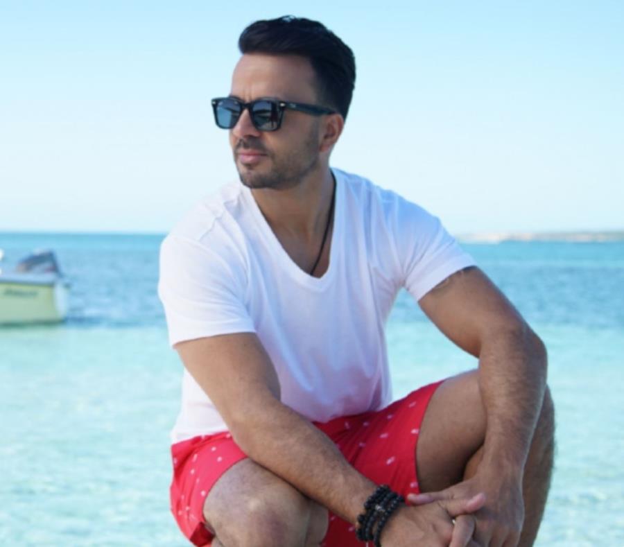 Junto con varias estampas de la isla, el cantautor Luis Fonsi fue la figura principal de la campaña “Ready to Enchant You”. (Suministrada) (semisquare-x3)