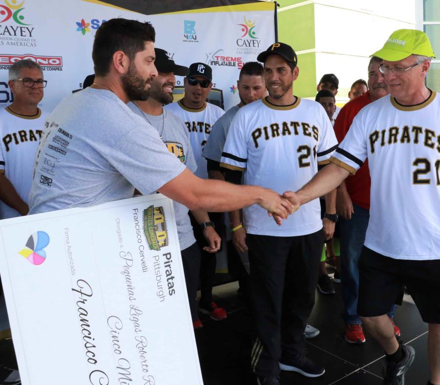piratas de pittsburgh en cayey (semisquare-x3)