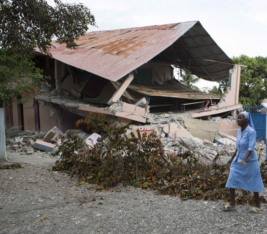 Suben a 17 los muertos por el sismo en Haití (semisquare-x3)