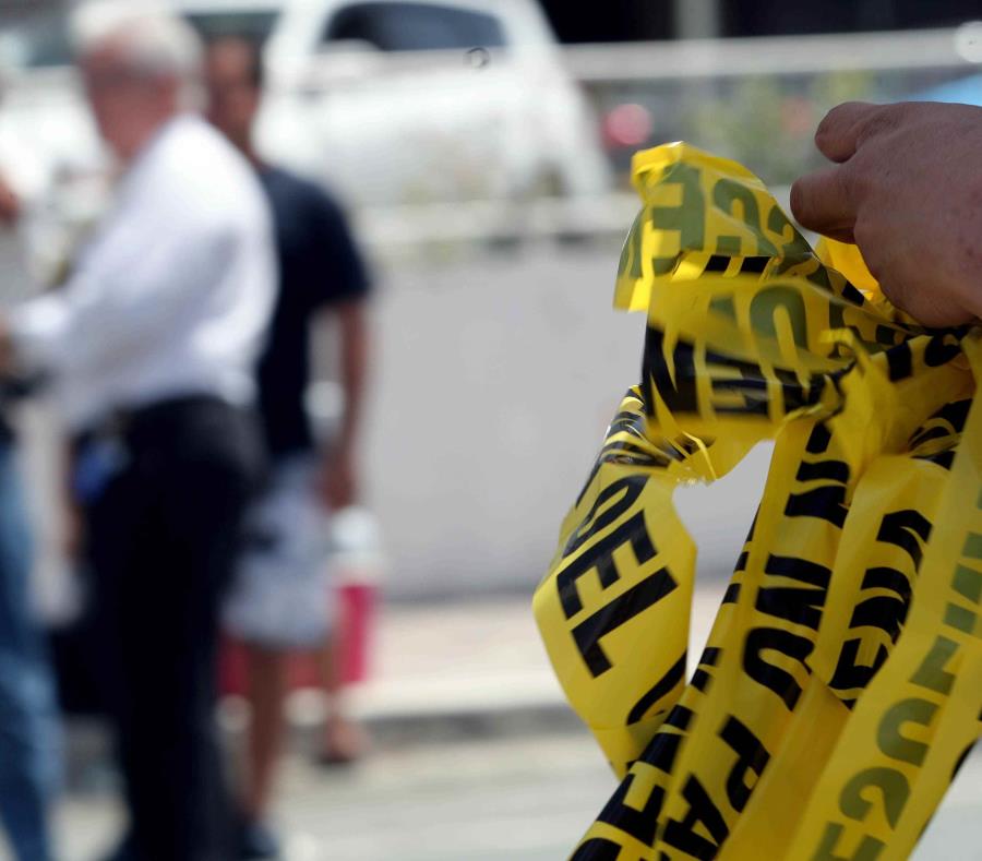 La Policía investiga la escena de un crimen. (GFR Media) (semisquare-x3)