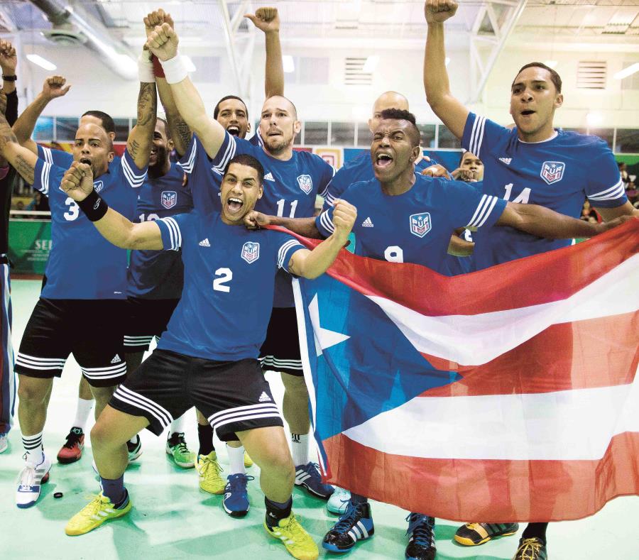 La Selección Nacional masculina de balonmano celebra su medalla de oro en los Centroamericanos de Veracruz 2014. (Archivo / GFR Media) (semisquare-x3)