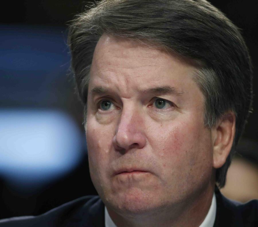 En esta fotografía de archivo del 6 de septiembre de 2018, Brett Kavanaugh, nominado por el presidente Donald Trump a la Corte Suprema, da su testimonio ante la Comisión Judicial del Senado en el Capitolio en Washington. (AP) (semisquare-x3)