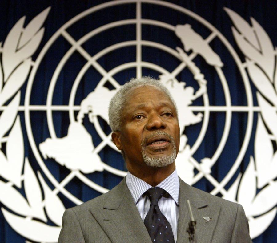 Kofi Annan durante una conferencia de prensa en la ONU en el 2005. (AP) (semisquare-x3)