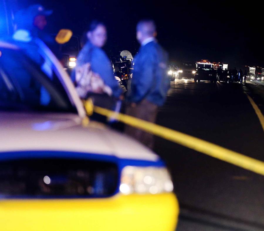 El accidente es investigado por la División de Patrulla de Carretera de Bayamón. (GFR Media) (semisquare-x3)