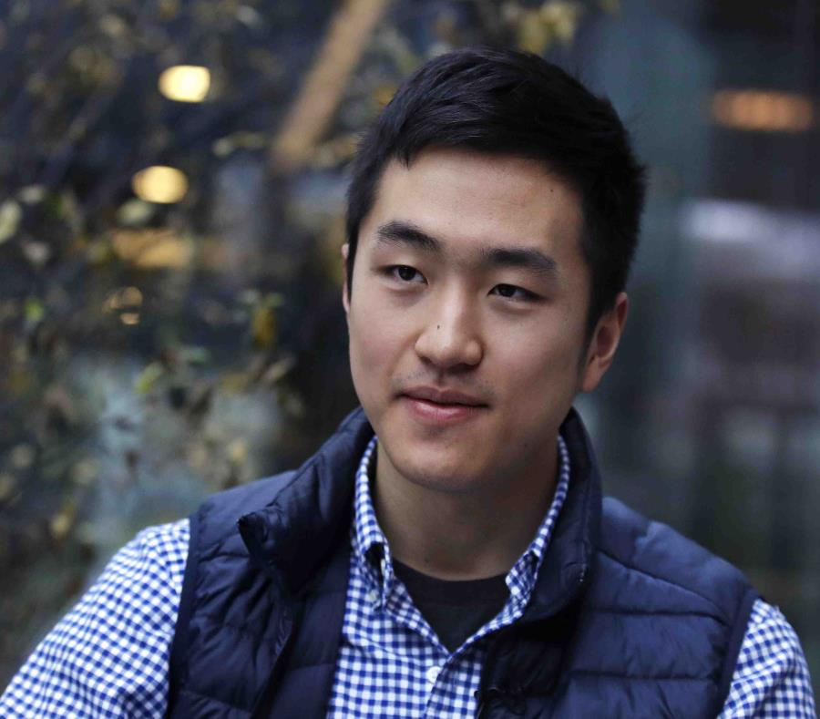 Foto de Jin K. Park en Cambridge, Masschusetts. (AP) (semisquare-x3)
